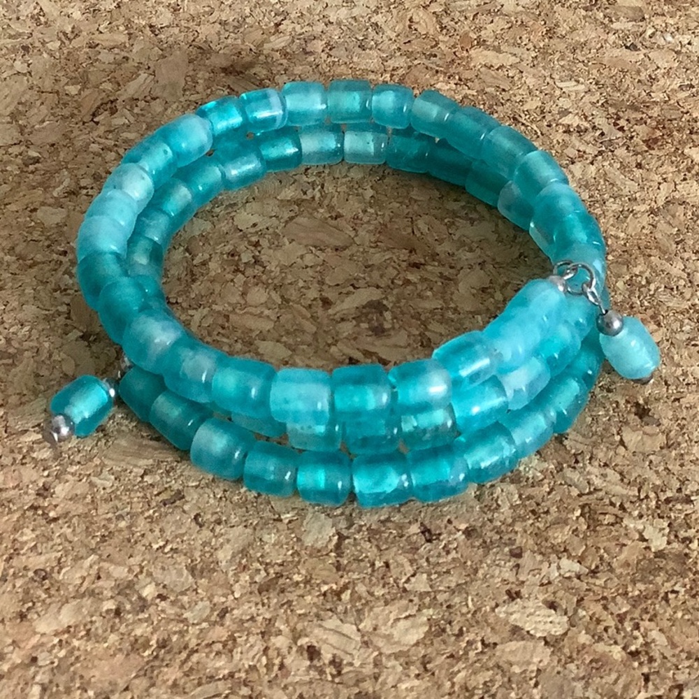 Aqua Blue Vintage Glass Bead Bangle Bracelet fits 6.5”-7.5” wrist